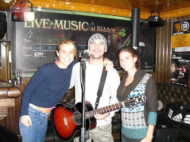 My friend and I with a real-life Scottish musician, in an attempt to recreate PS I Love You fantasies.